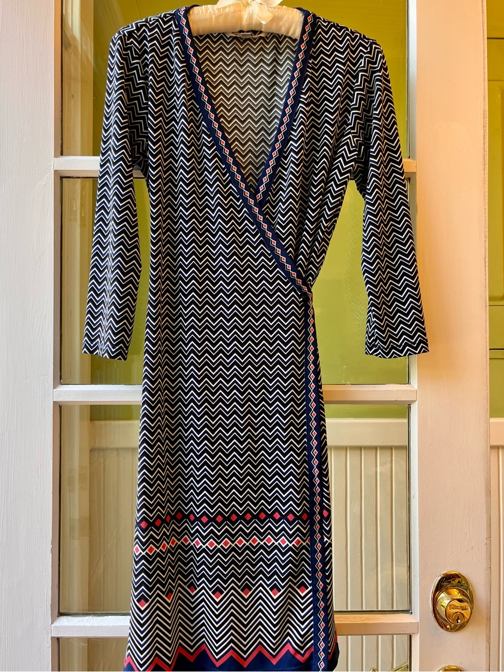 Max Studio Chevron Belted Wrap Dress in Blue, White, Red EUC Every Season Dress